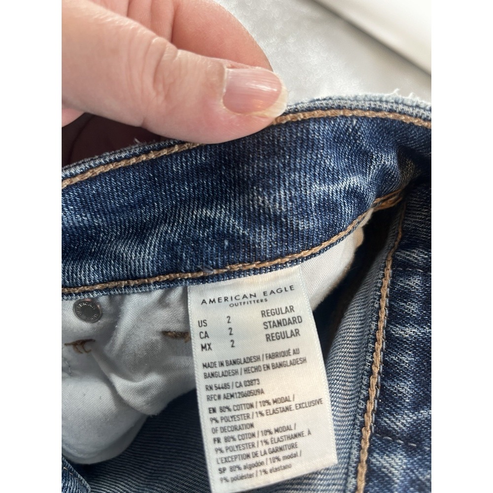 American Eagle Womens Distressed Trashed Mom Jeans Size 2 Blue - Picture 6 of 9